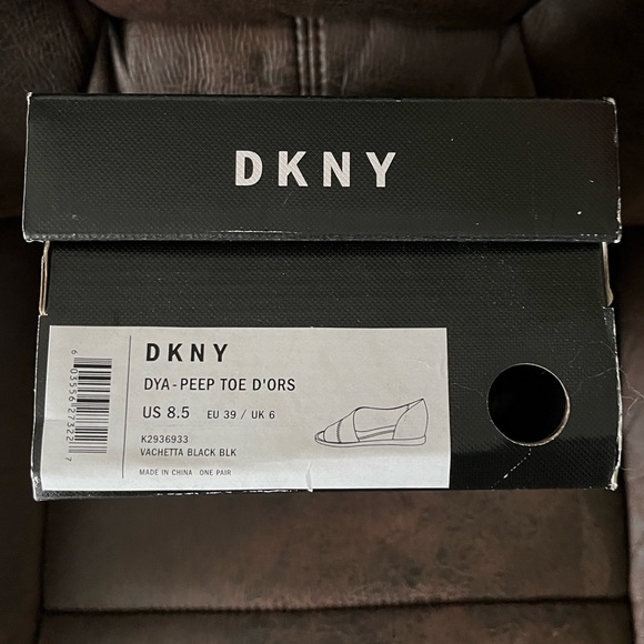 DKNY Dya peep toe shoes - Picture 5 of 7